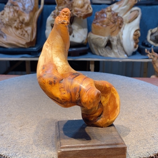 柏木（崖柏）根雕摆件