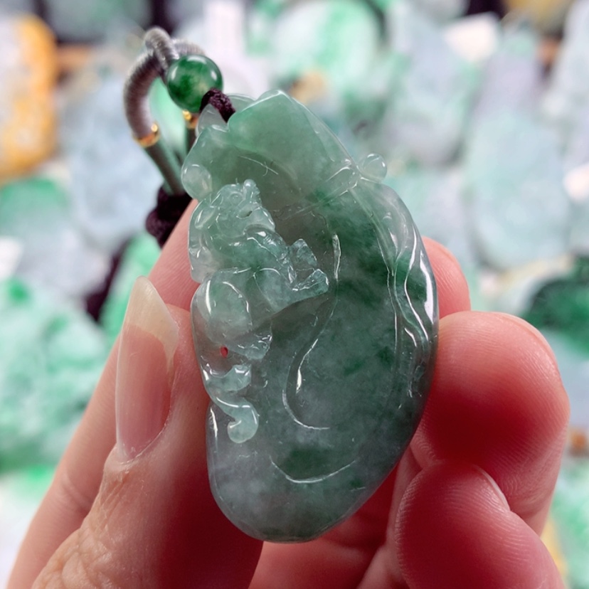 【闪购商品】翡翠吊坠(不含链)未镶嵌