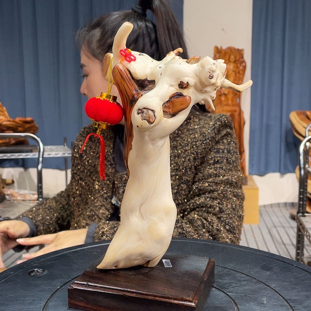 柏木（崖柏）随型艺术根雕