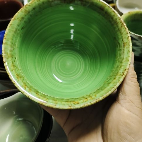 坦***克瓷片瓷片，各种摆件，均有瑕疵。沙锅！