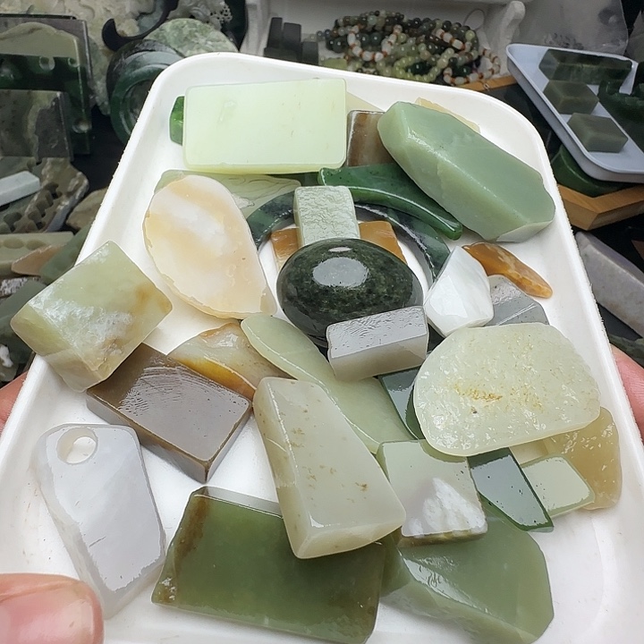 S***y和田玉（糖玉）未镶嵌珠宝半成品