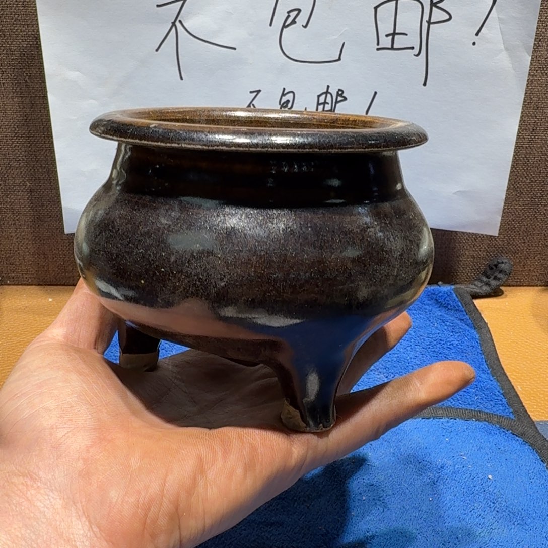 陶其他漂亮的小瓷瓶子