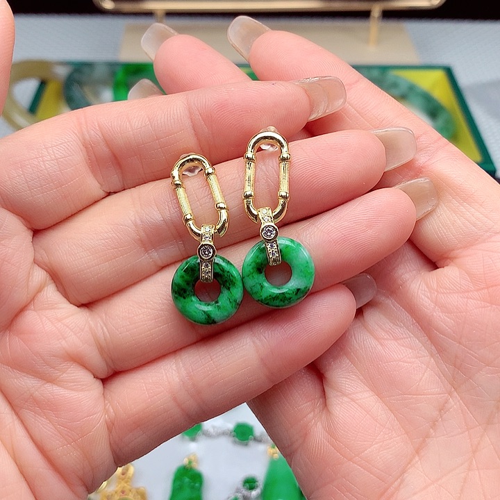 翡翠颈饰银S925镶嵌翡翠