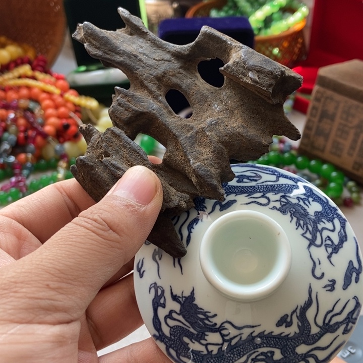 瓷片不哈哈哈哈哈哈哈哈哈哈哈哈