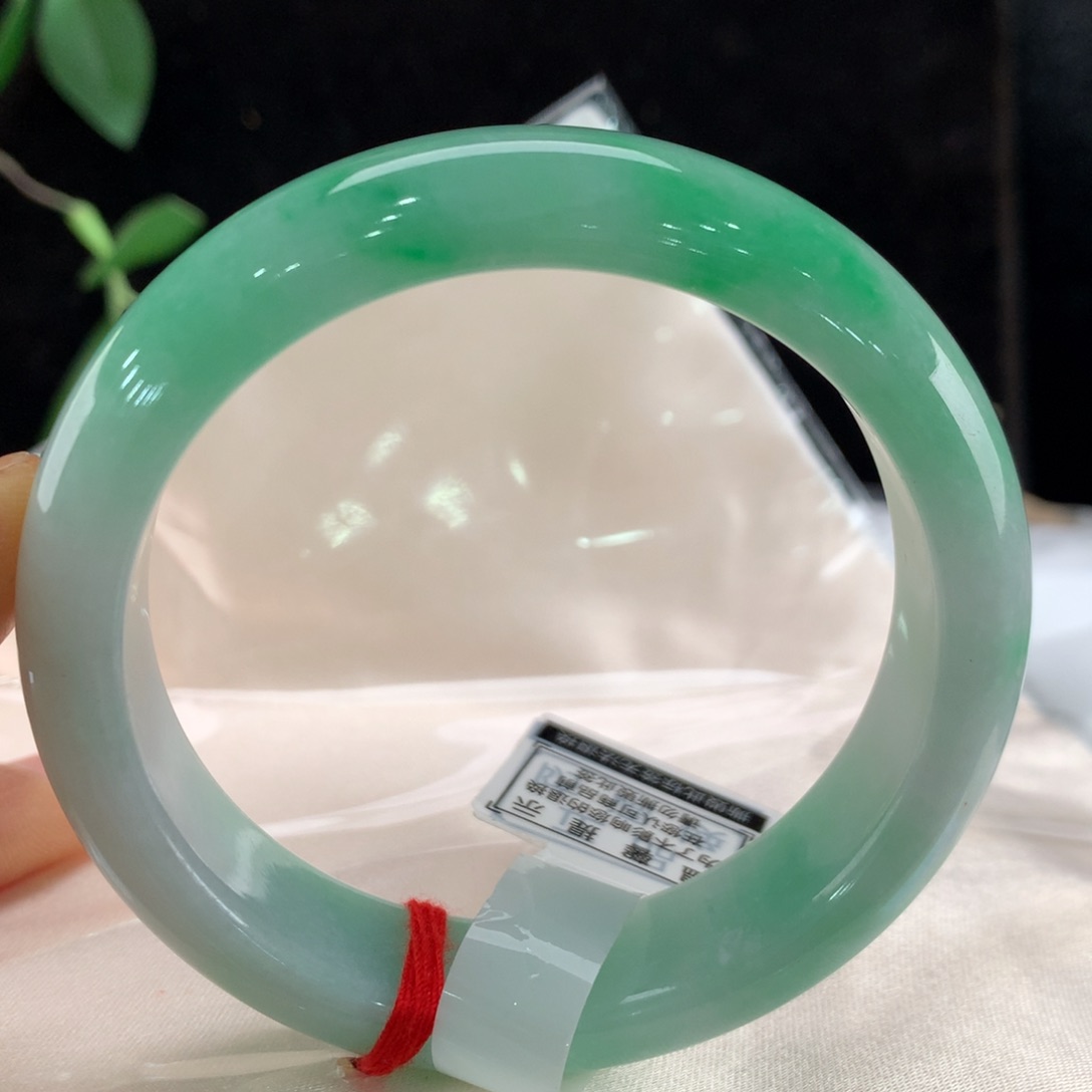 翡翠手镯未镶嵌111-1013