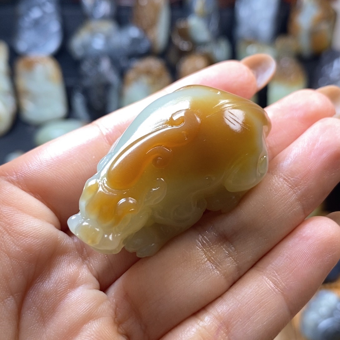 未镶嵌和田玉挂件