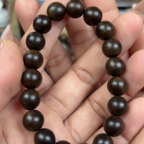 沉香手串英**爽越南芽庄白棋雷击老料