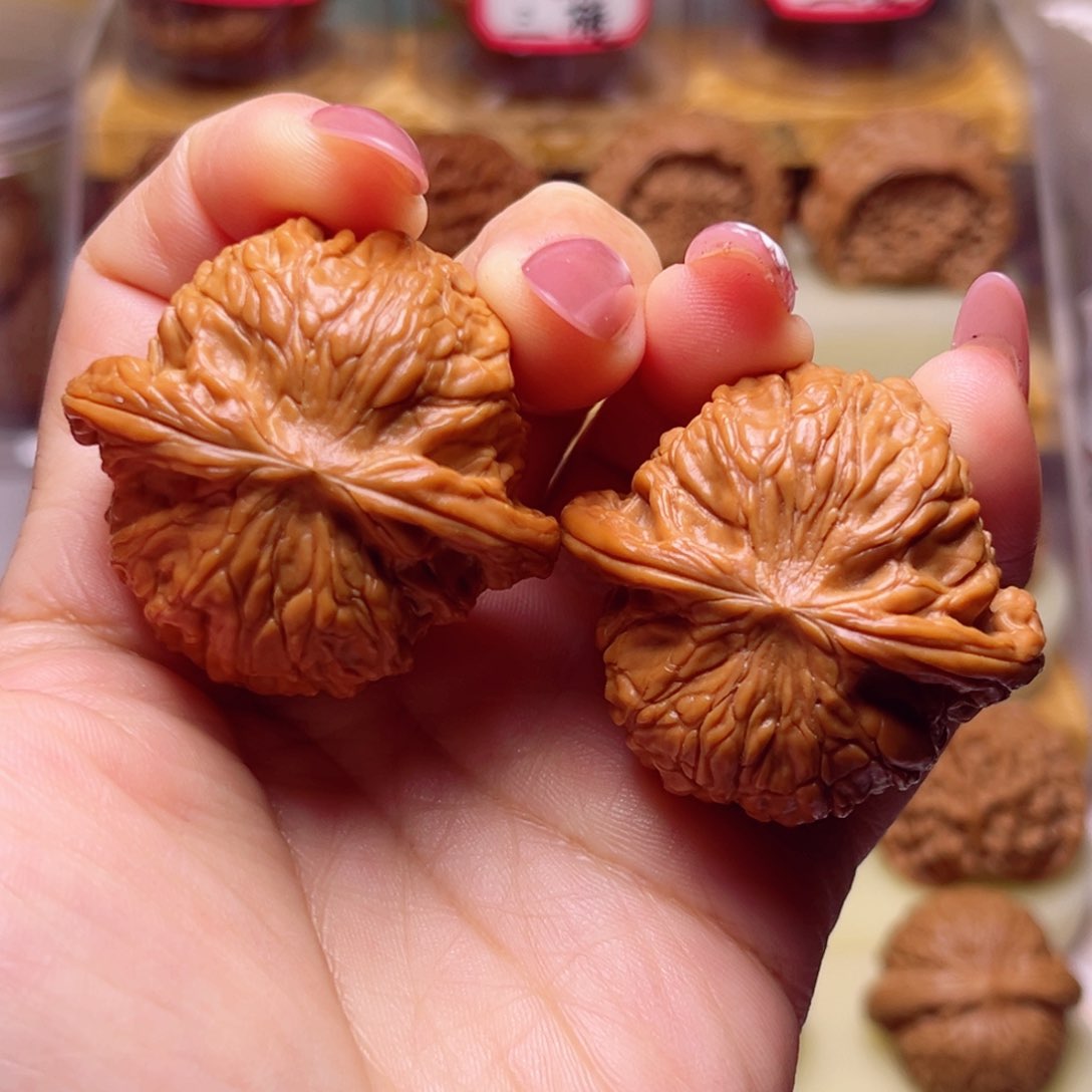 文玩核桃吊坠42尺球磨