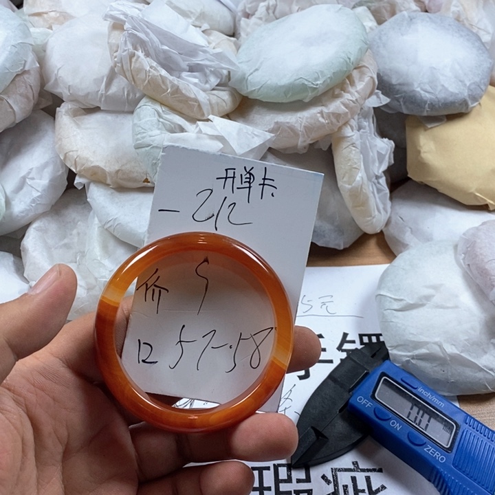 玛瑙/玉髓未镶嵌手镯