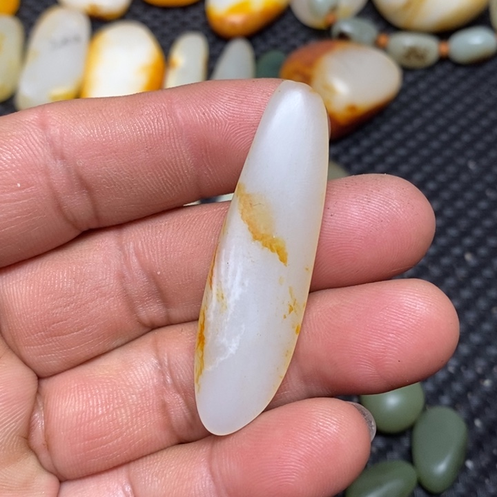 和田玉珠宝奇石未镶嵌