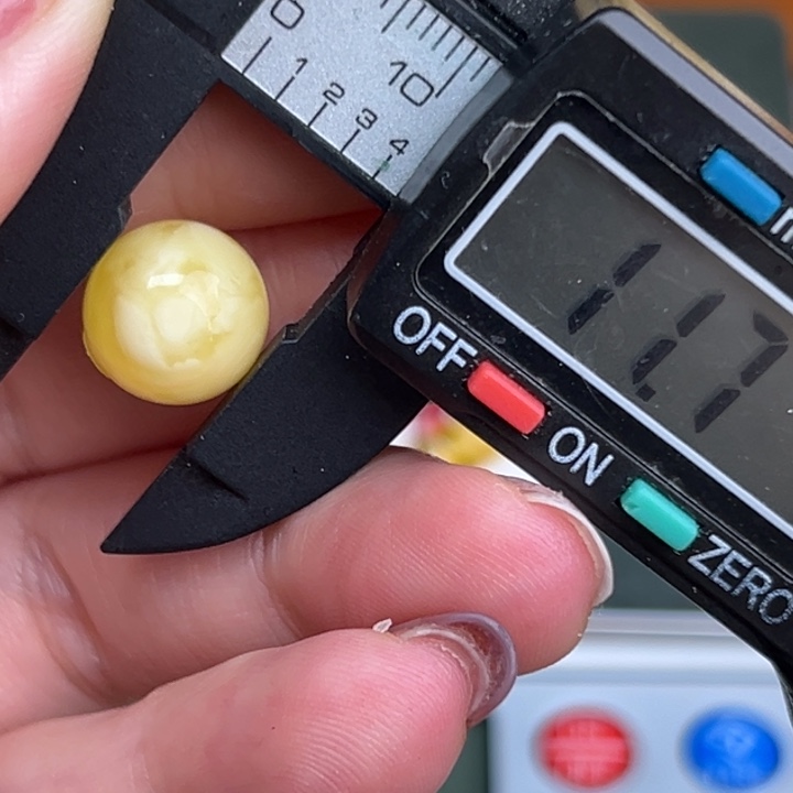 琥珀裸石未镶嵌微瑕892