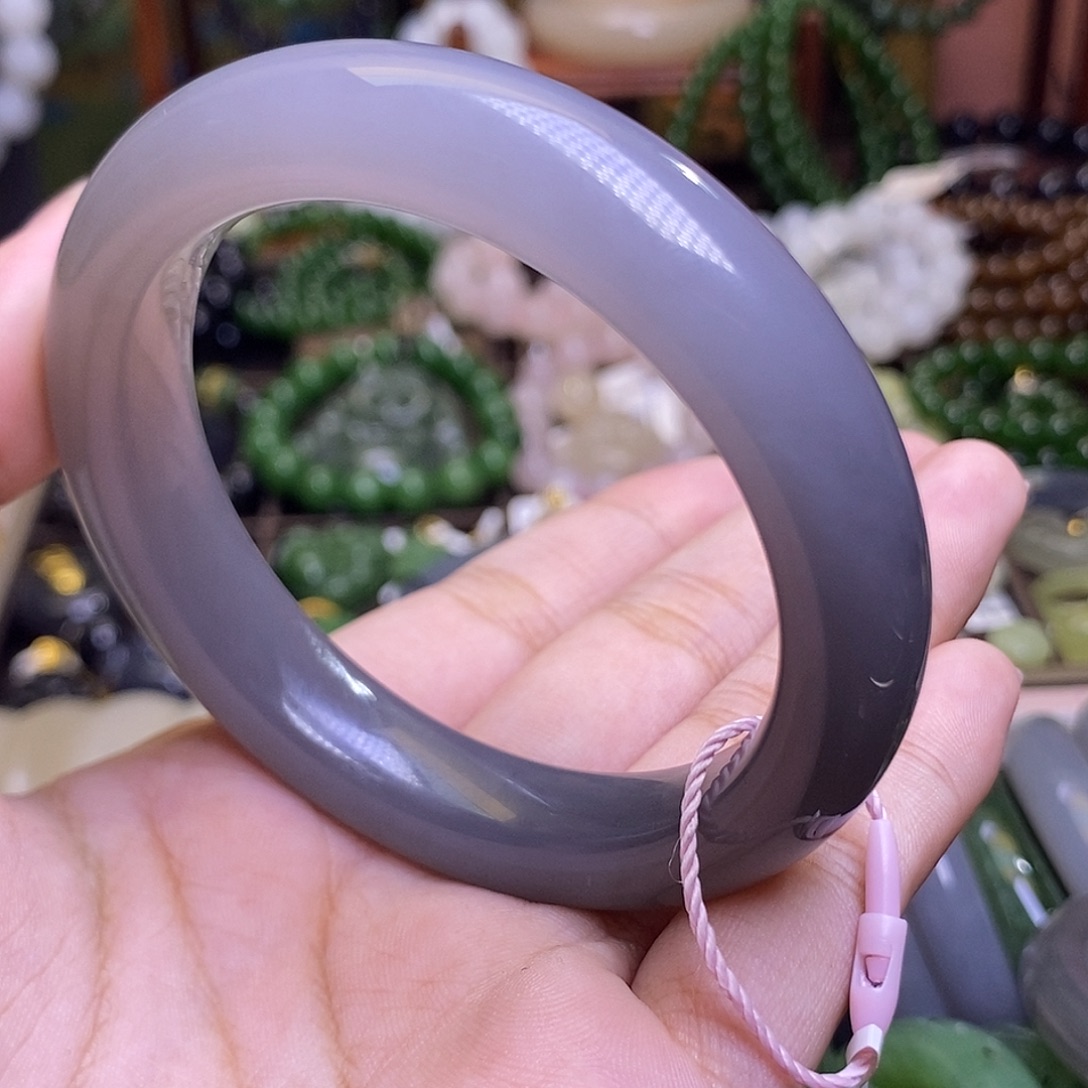 和田玉未镶嵌颈饰浓烟紫老矿料冰底半山水手镯56