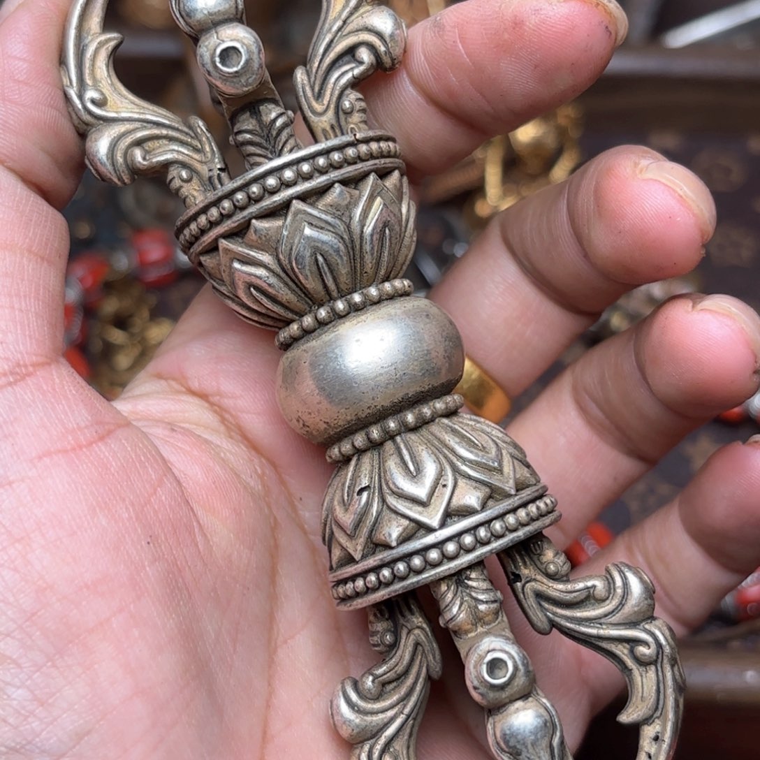 铜星月的菩提吊坠