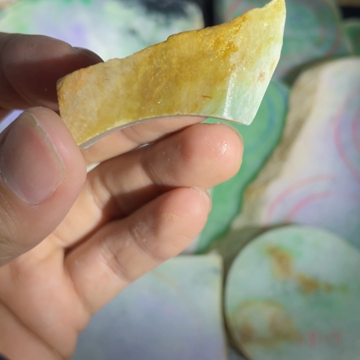 翡翠未镶嵌挂件片料