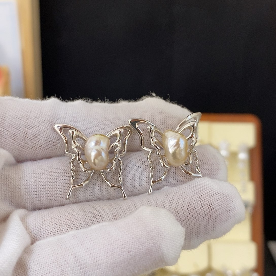 银S925镶嵌耳饰海水珍珠