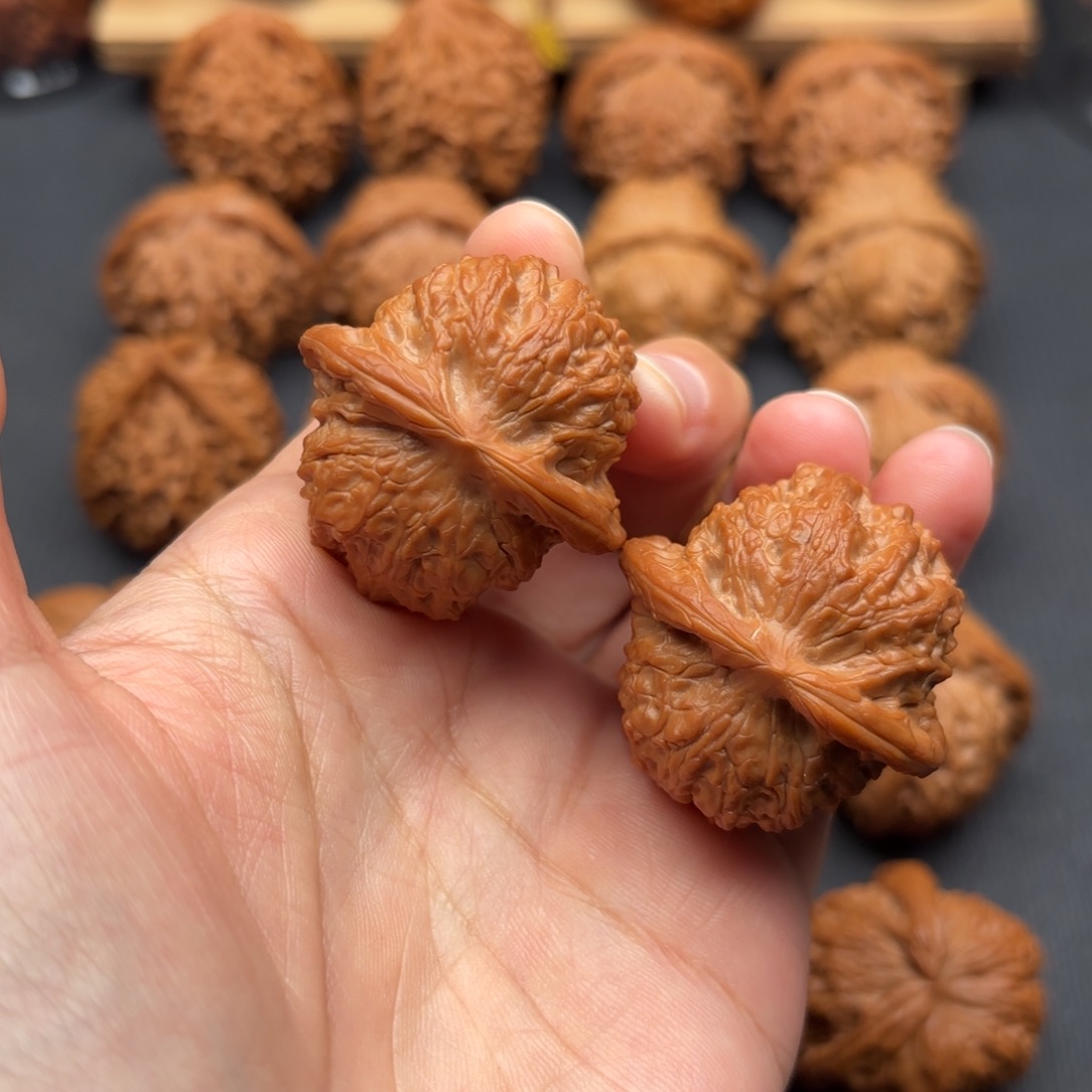 吊坠文玩核桃血麒麟37