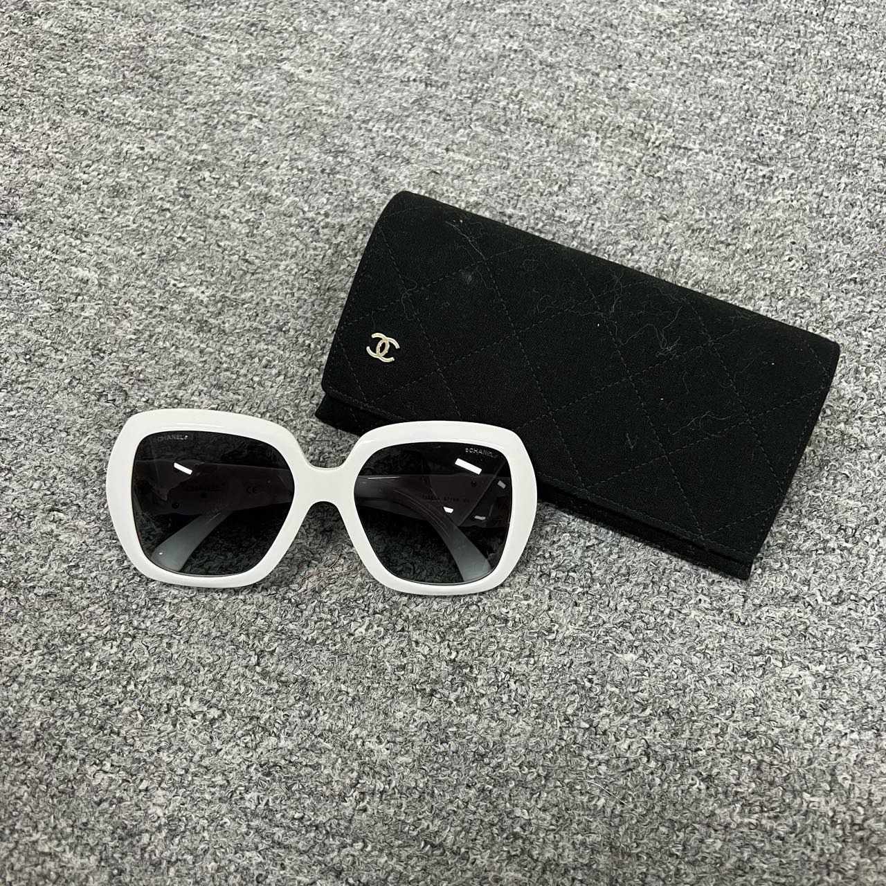 99新 Chanel/香奈儿 黑白 墨镜 大框 