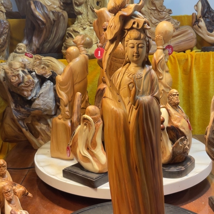 柏木（崖柏）崖柏   观音