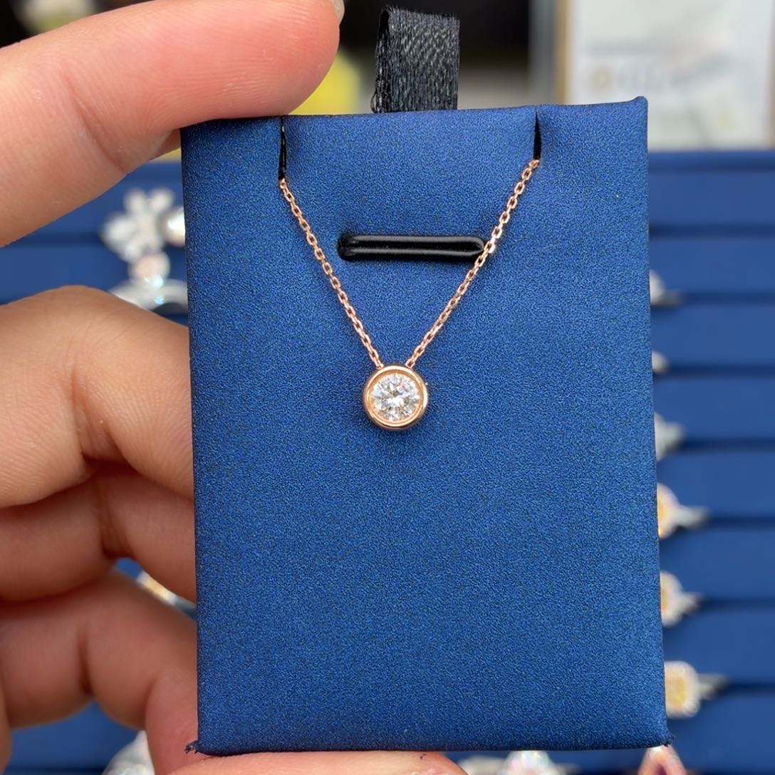 钻石18K金镶嵌颈饰钻石项链