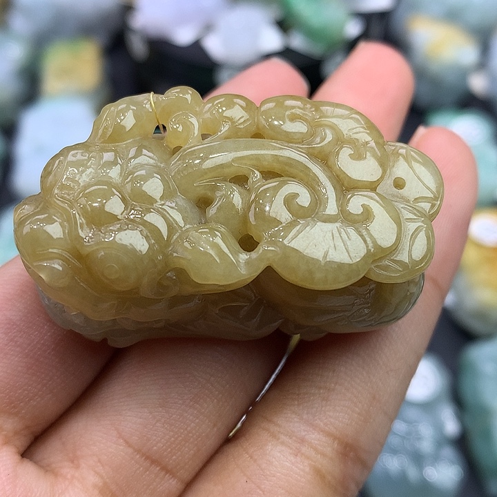 翡翠未镶嵌颈饰天然缅甸翡翠