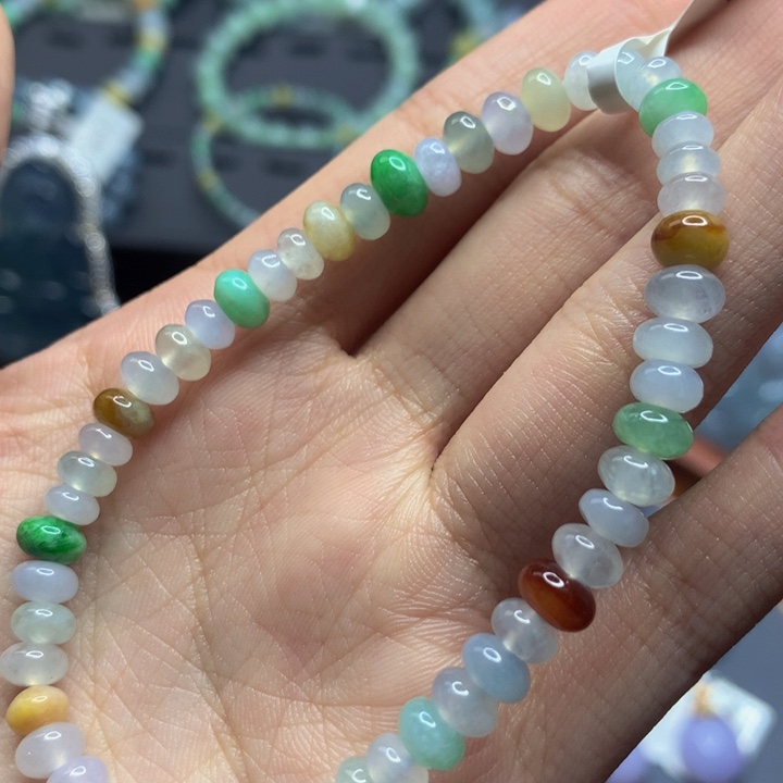 翡翠手链未镶嵌翡翠