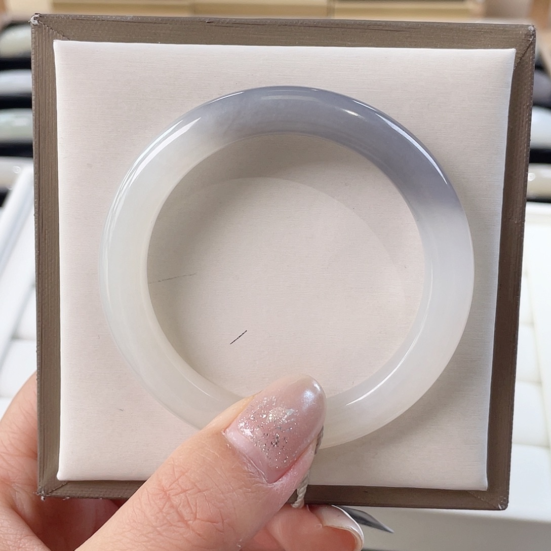 和田玉未镶嵌手镯半山水