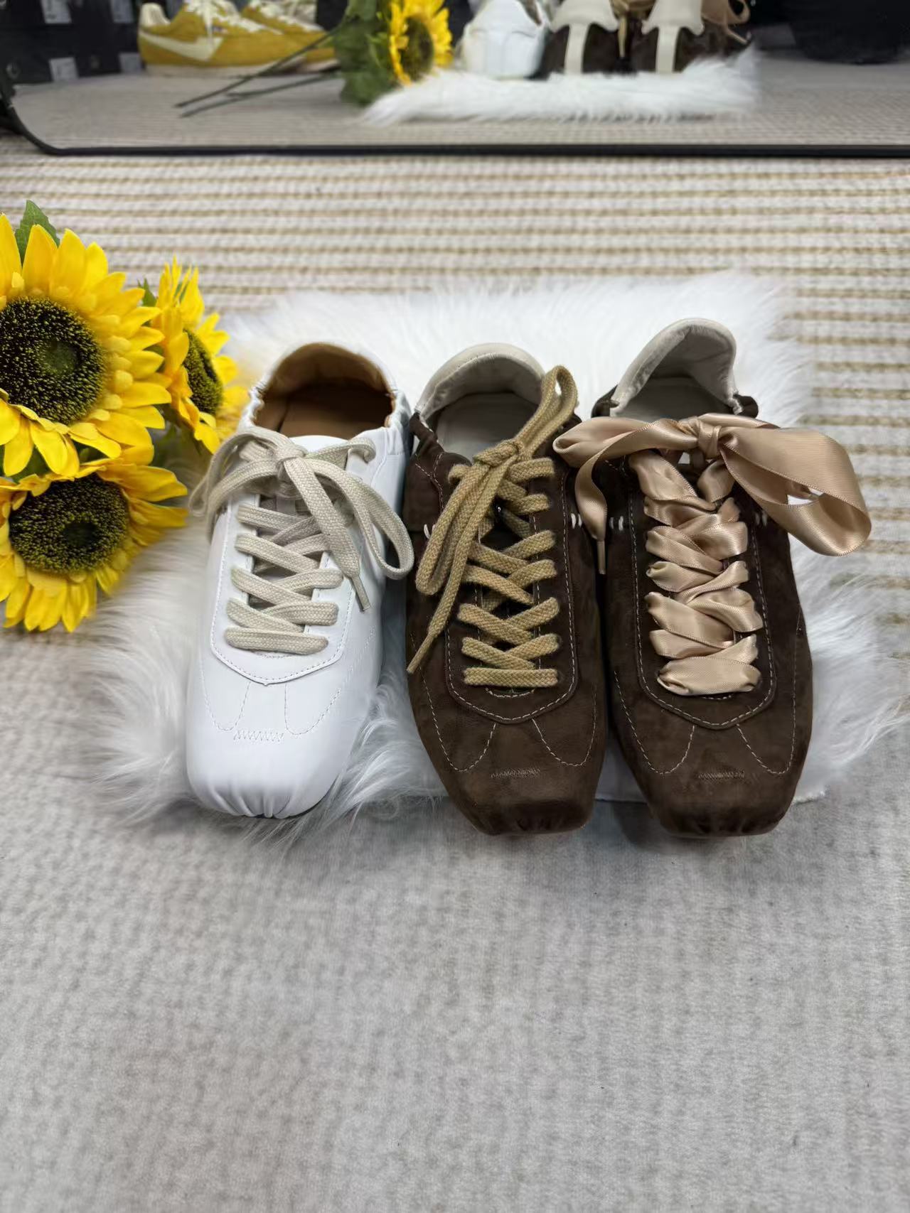 2025欧货新款真皮芭蕾舞德训鞋阿甘鞋时尚休闲鞋复古低帮平底时尚