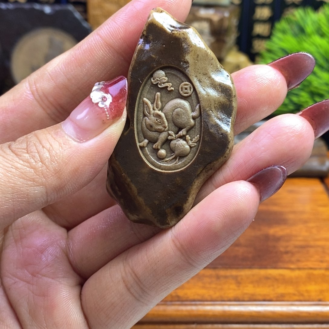 戈壁石2486324866555862555