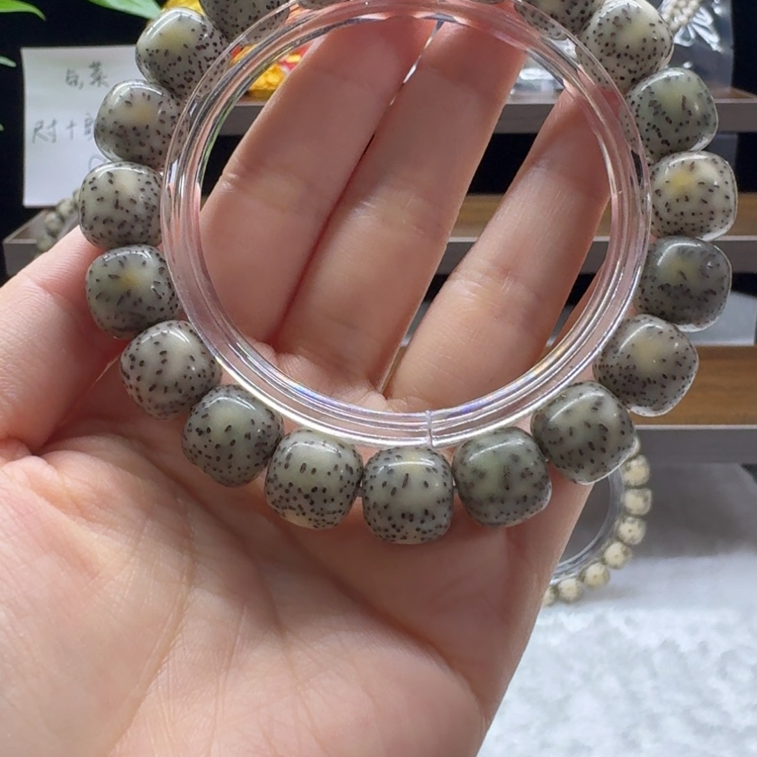 星月菩提手串双留白