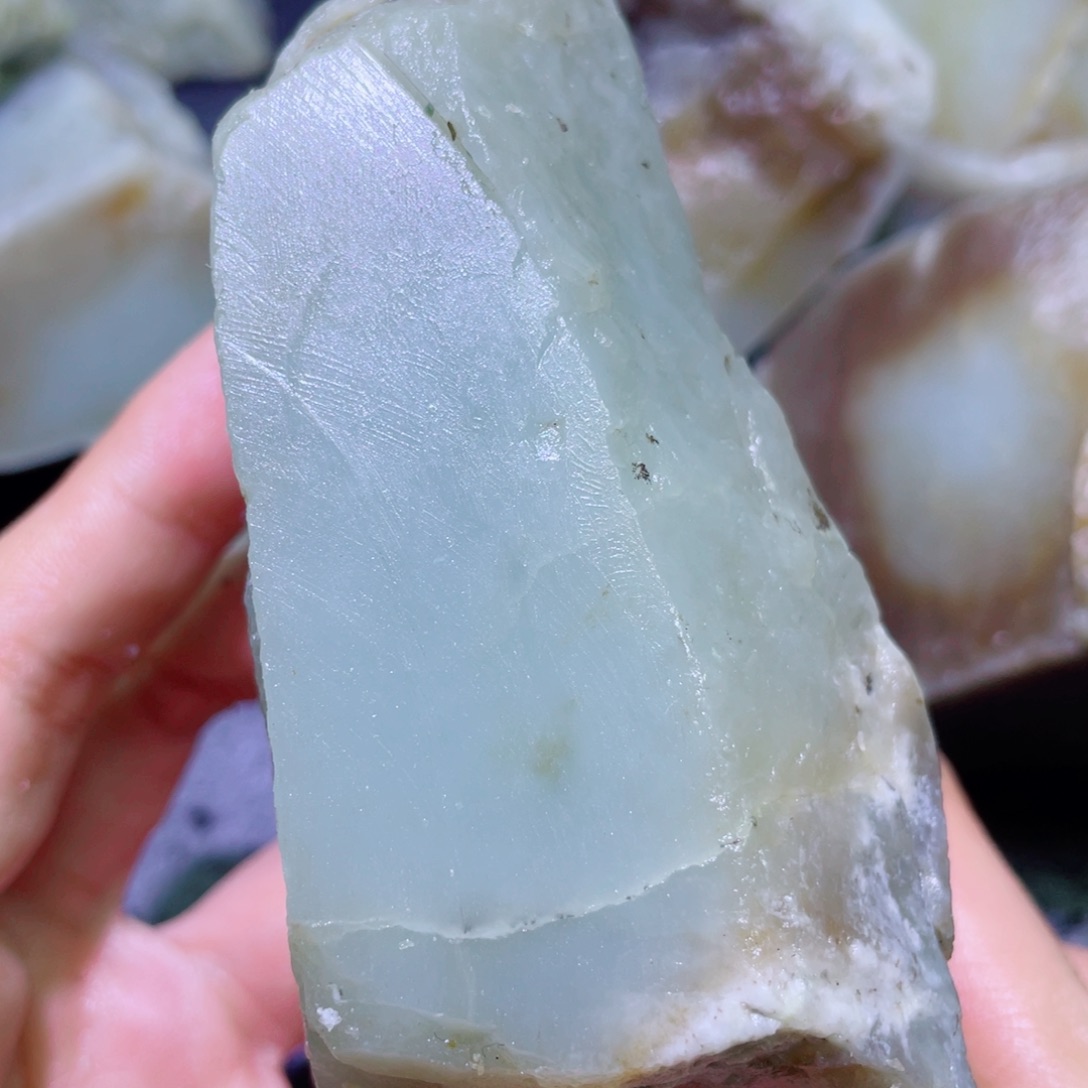 和田玉未镶嵌珠宝半成品