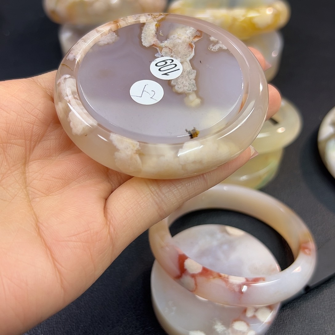 玛瑙/玉髓手镯未镶嵌小*