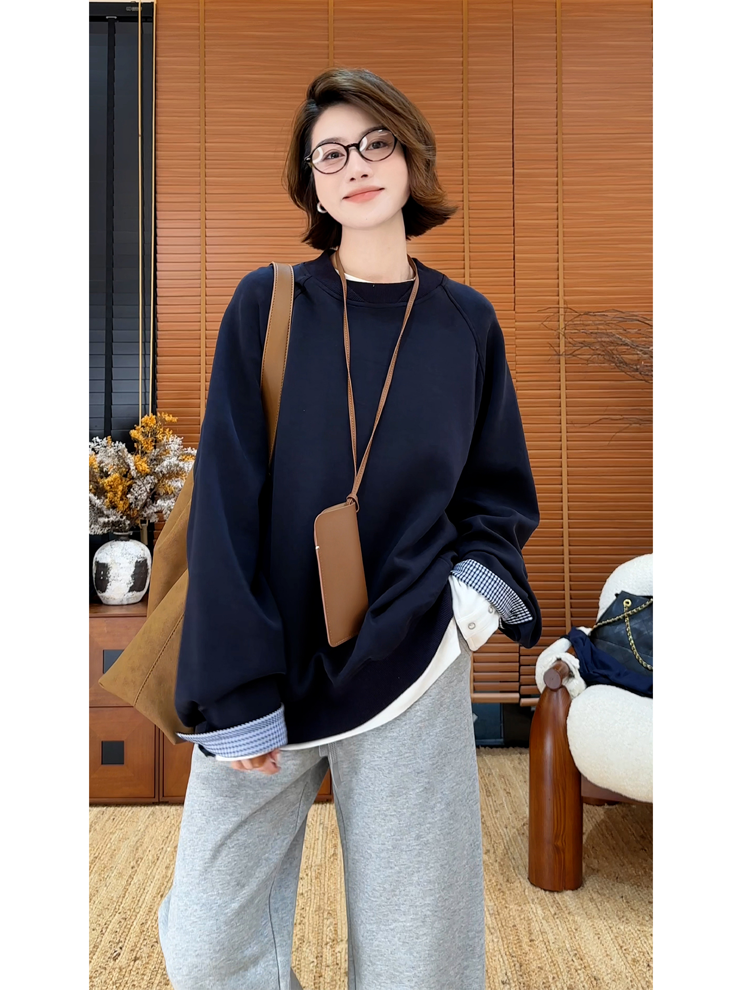 藏青色格纹拼接百搭卫衣女2025秋款宽松慵懒风上衣