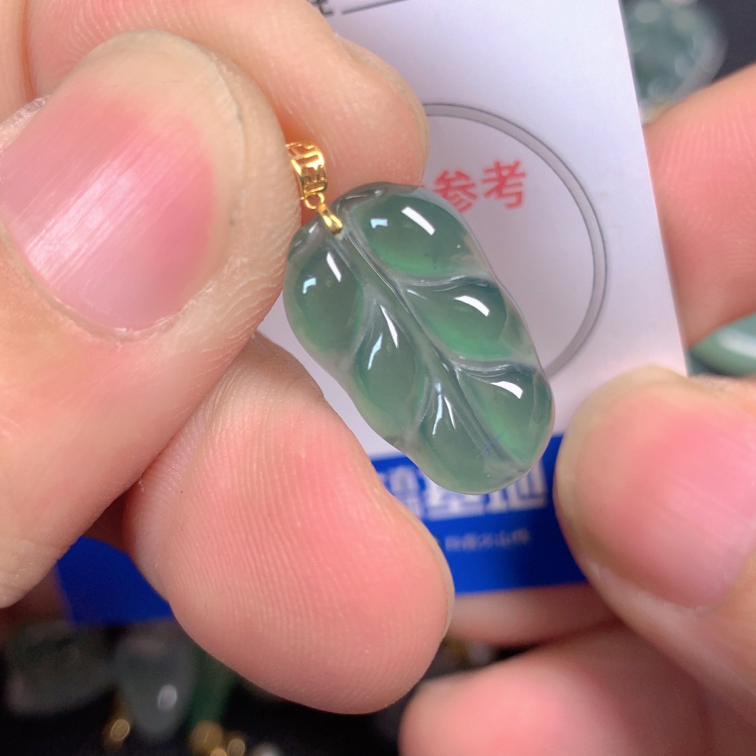 【闪购商品】翡翠颈饰18K金镶嵌翡翠