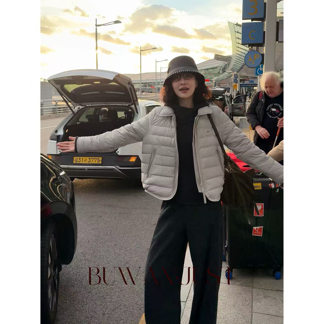 BUWANJUST高定小翻领排骨絎线充绒轻便保暖90白鸭绒羽绒服B2366