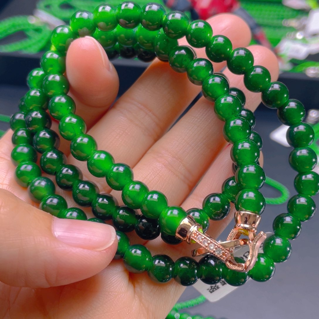 翡翠颈饰未镶嵌，1