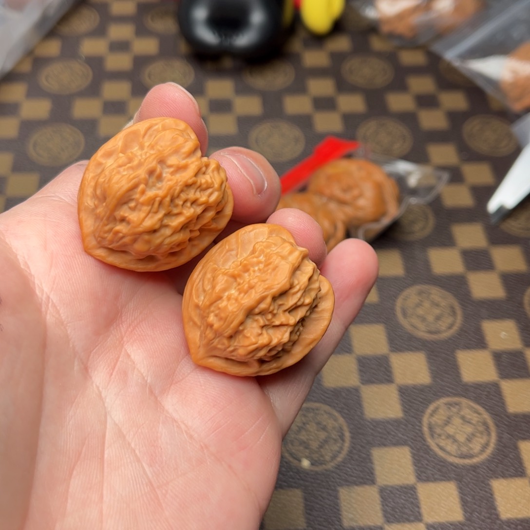 文玩核桃把件8100000000