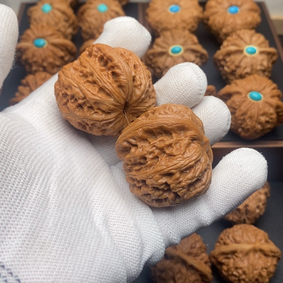 文玩核桃把件元宝