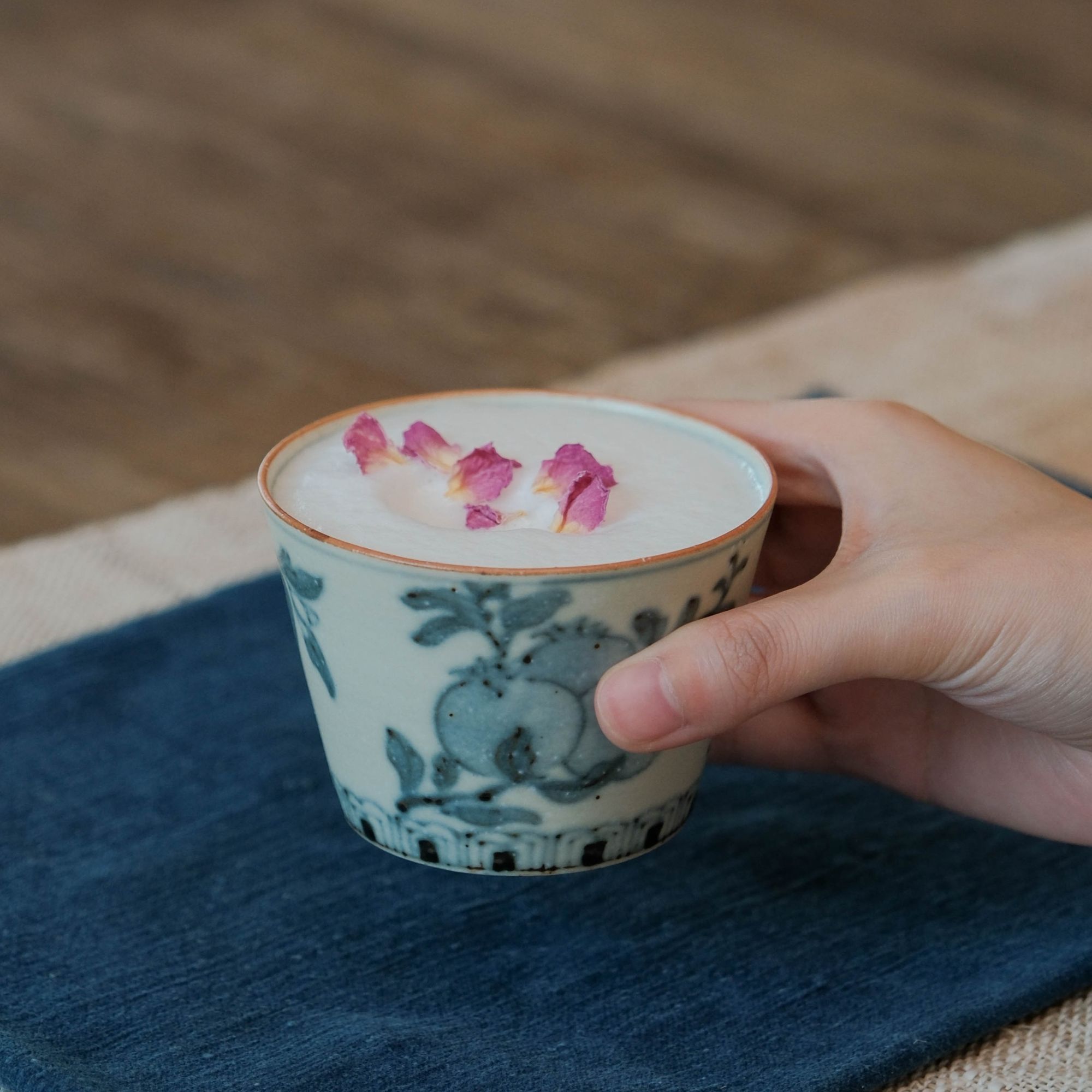 石榴花纹手握杯150ml