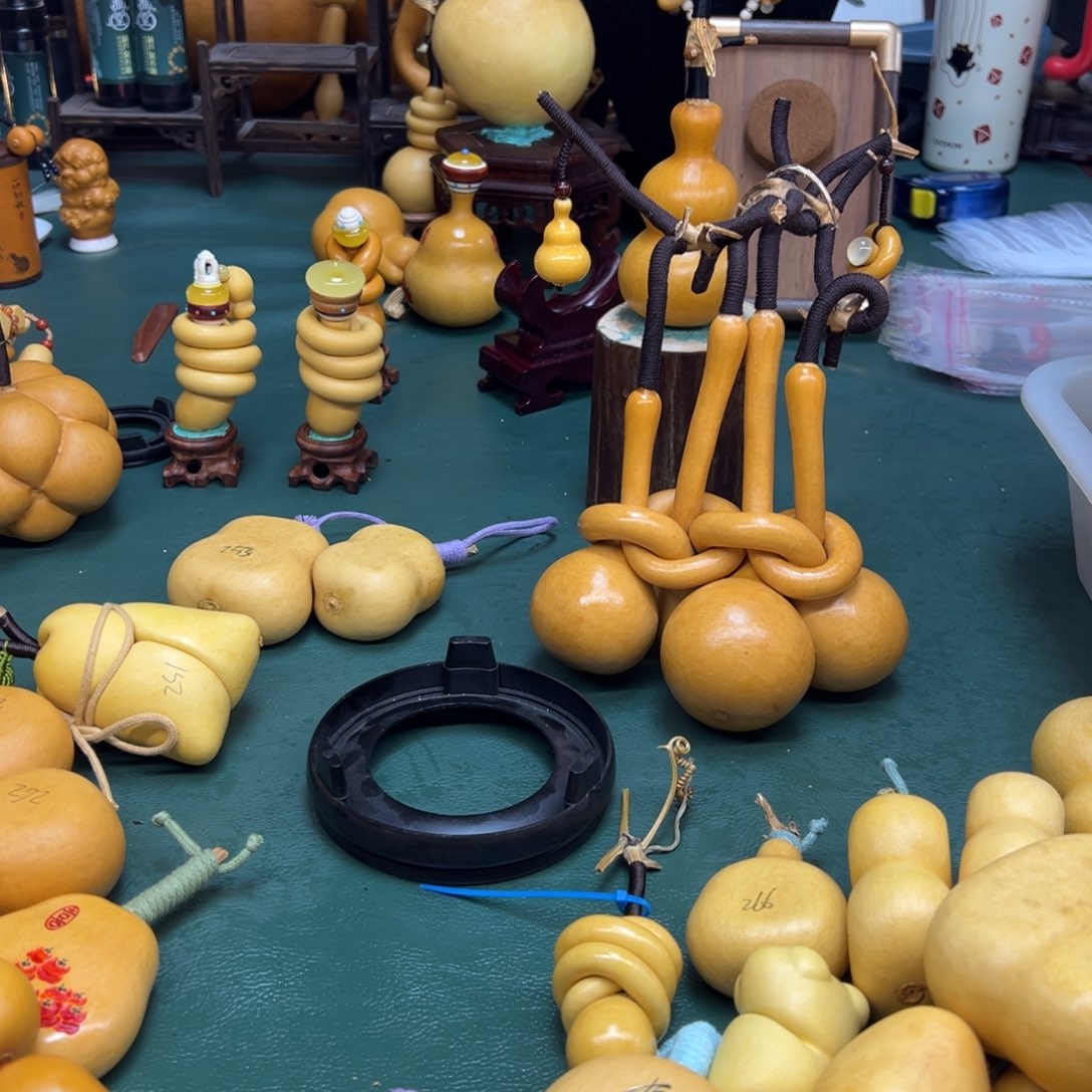 心***碍大叶紫檀（黑酸枝木类）