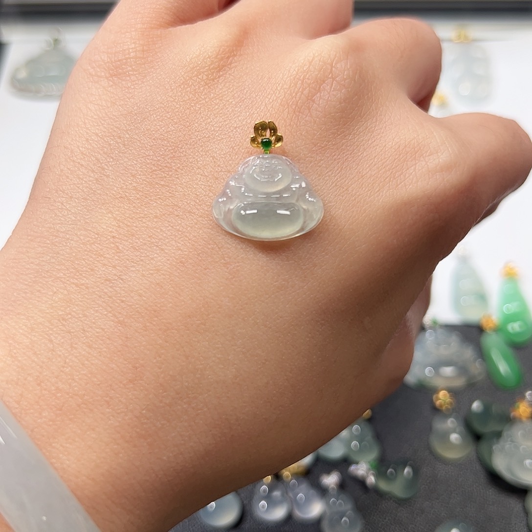 翡翠18K金镶嵌颈饰佛公3