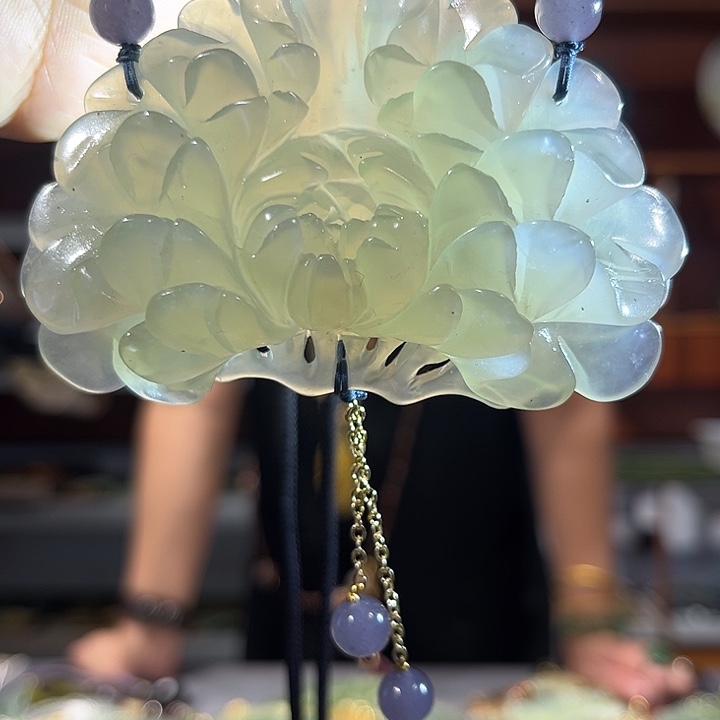 未镶嵌岫玉毛衣链