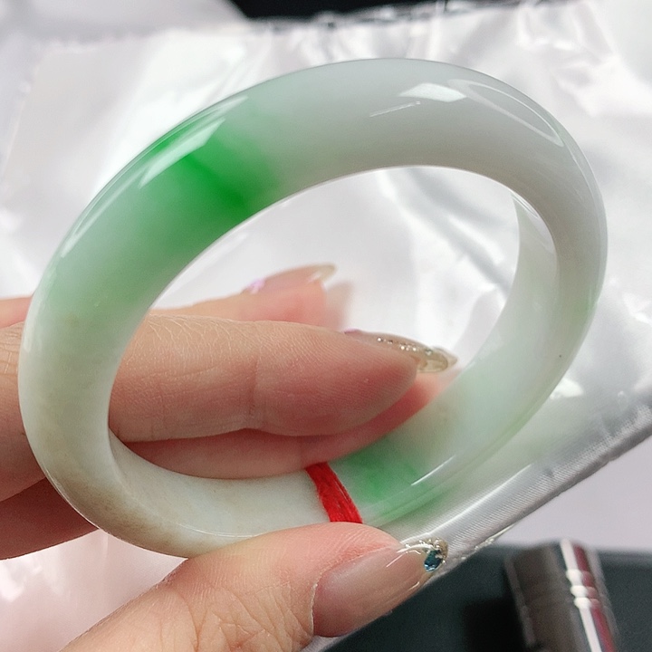 未镶嵌手镯翡翠，312