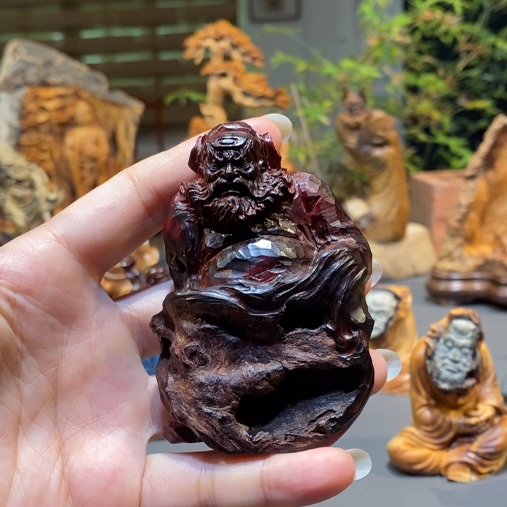 陆***晓木小叶紫檀清刀钟馗