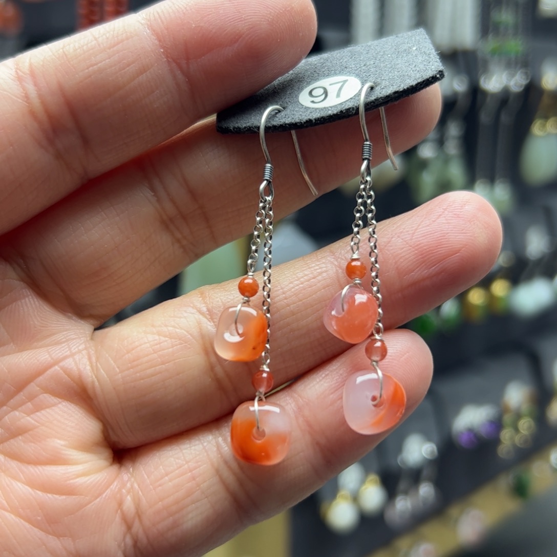 南红玛瑙银S925镶嵌耳饰