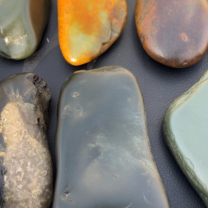 未镶嵌和田玉挂件