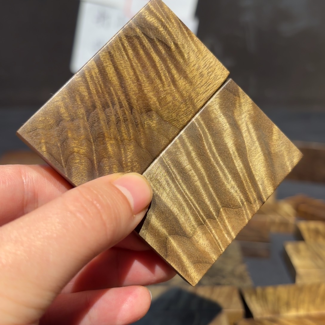 神***谕金丝楠木无事牌材料