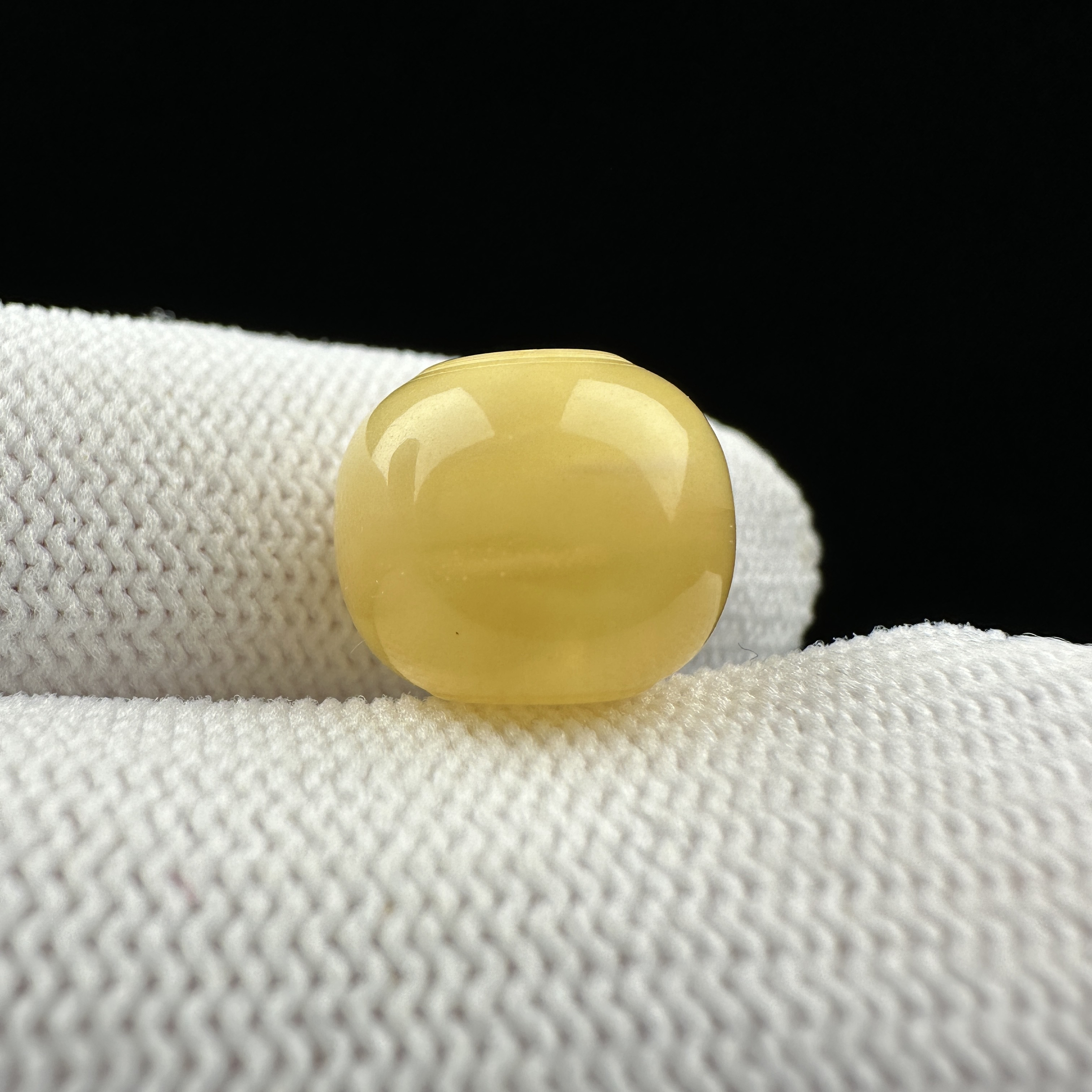 B9098【微瑕】天然原矿蜜蜡 墩子12.2*10.2mm支持复检假一罚十