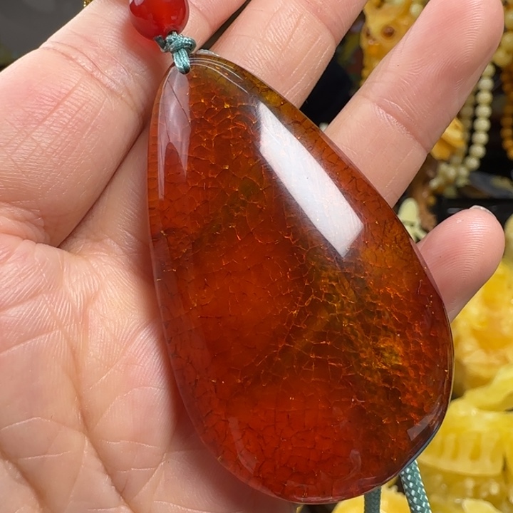 琥珀珠宝奇石未镶嵌