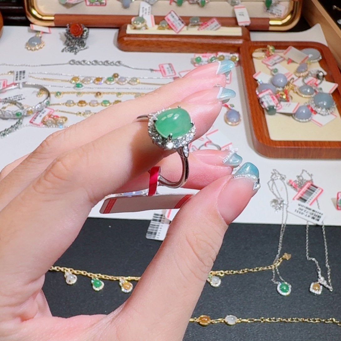 翡翠戒指银S925镶嵌翡翠