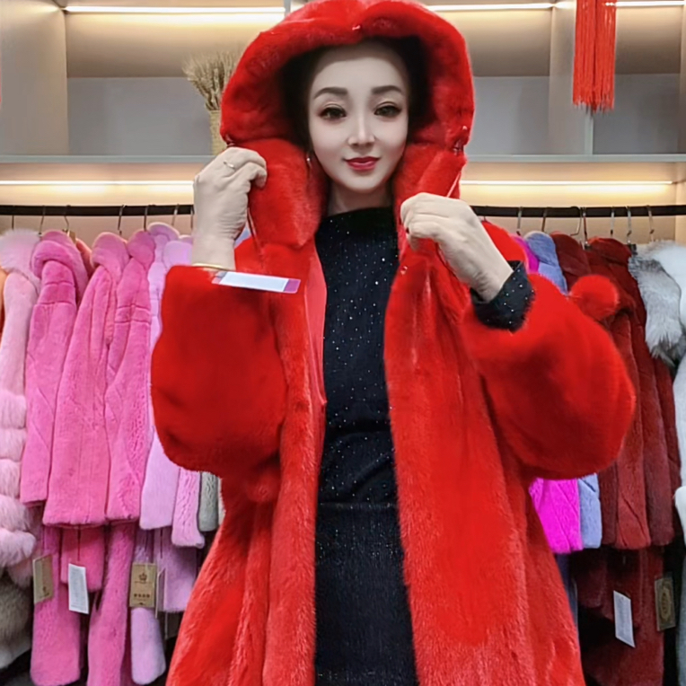 毛球红色貂皮大衣女连帽时尚廓形进口水貂毛皮草外套2025冬季新款